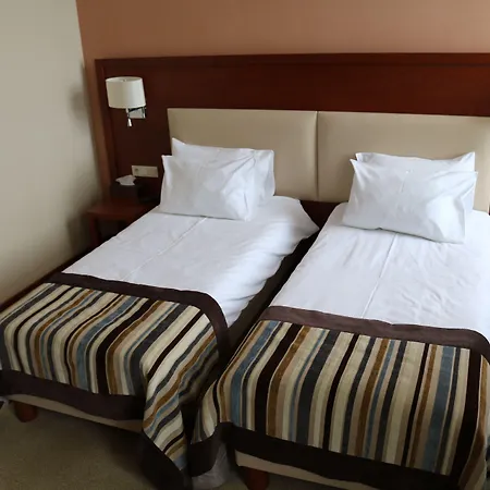 Hotel Mlyn Jacka & 4*